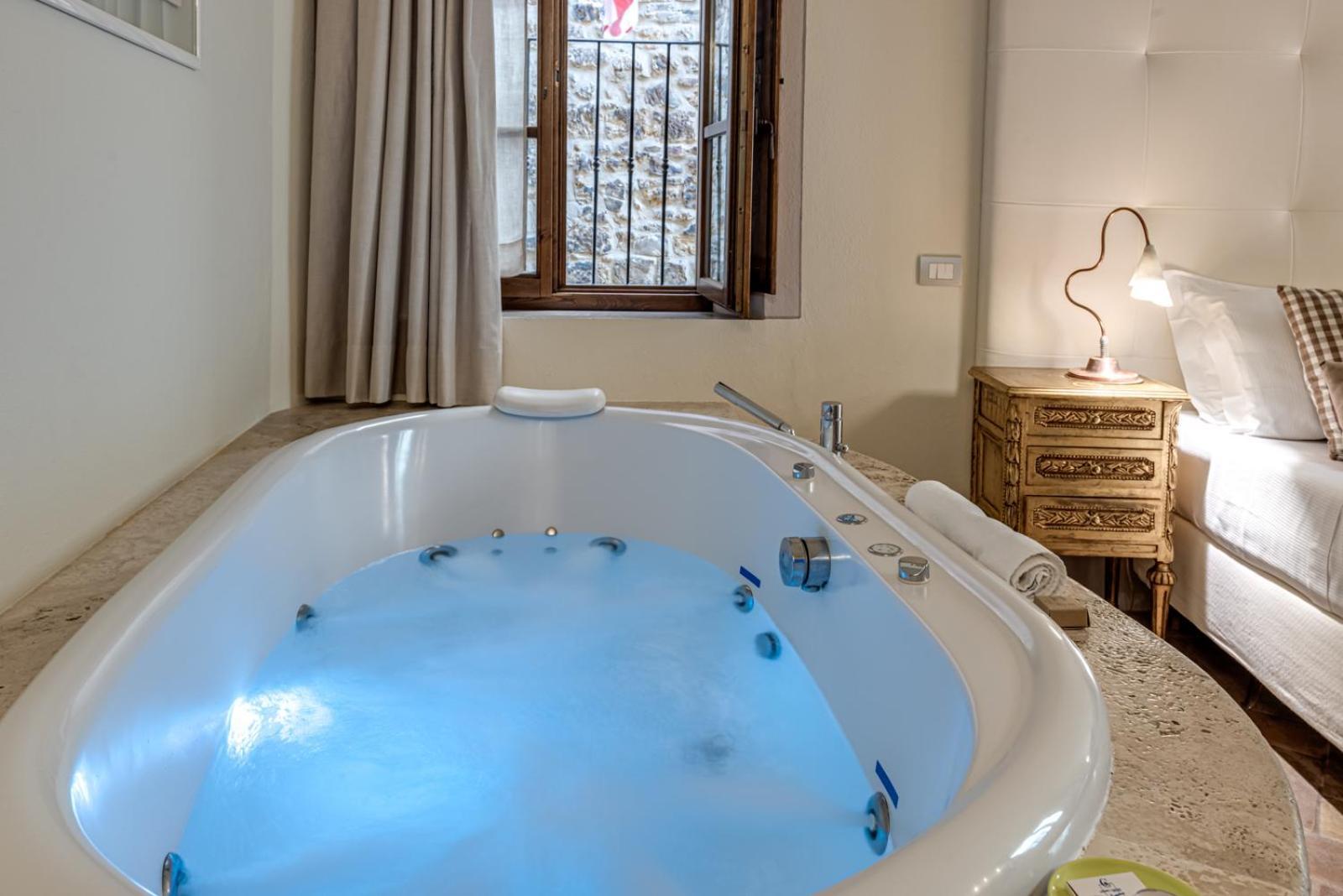 Hotel Palazzo Del Capitano Wellness & Relais - Luxury Borgo Capitano Collection San Quirico dʼOrcia